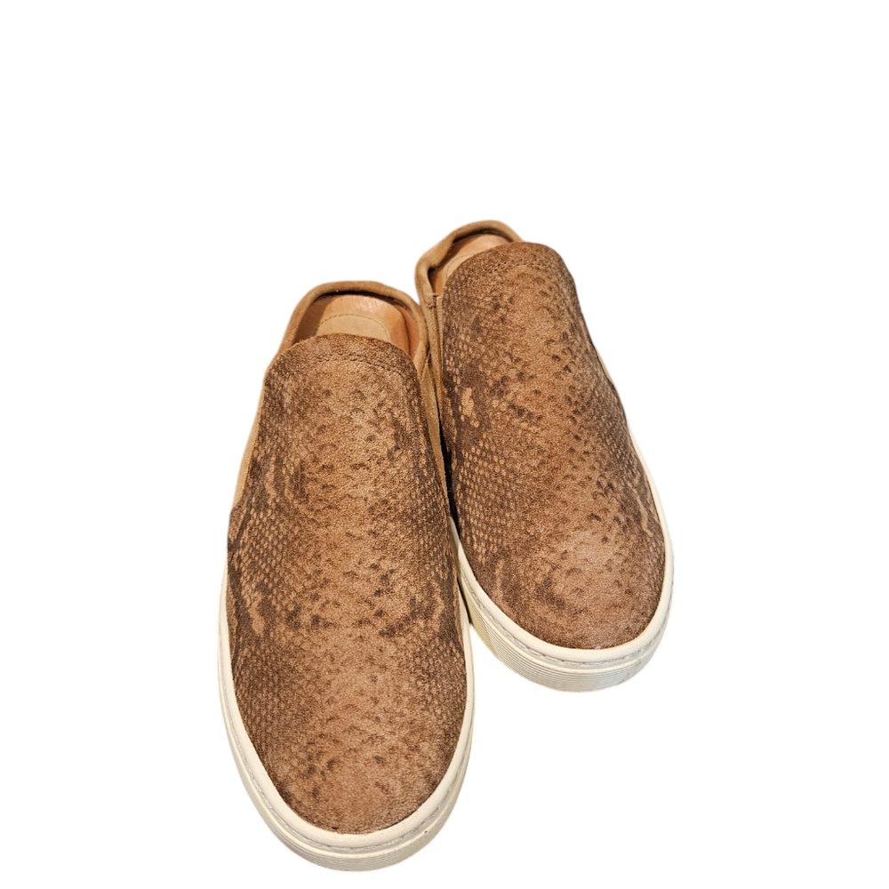 Sofft Women's Suede Leather Slip-On Mule Sneakers.‎ Size 8 - Picture 4 of 8